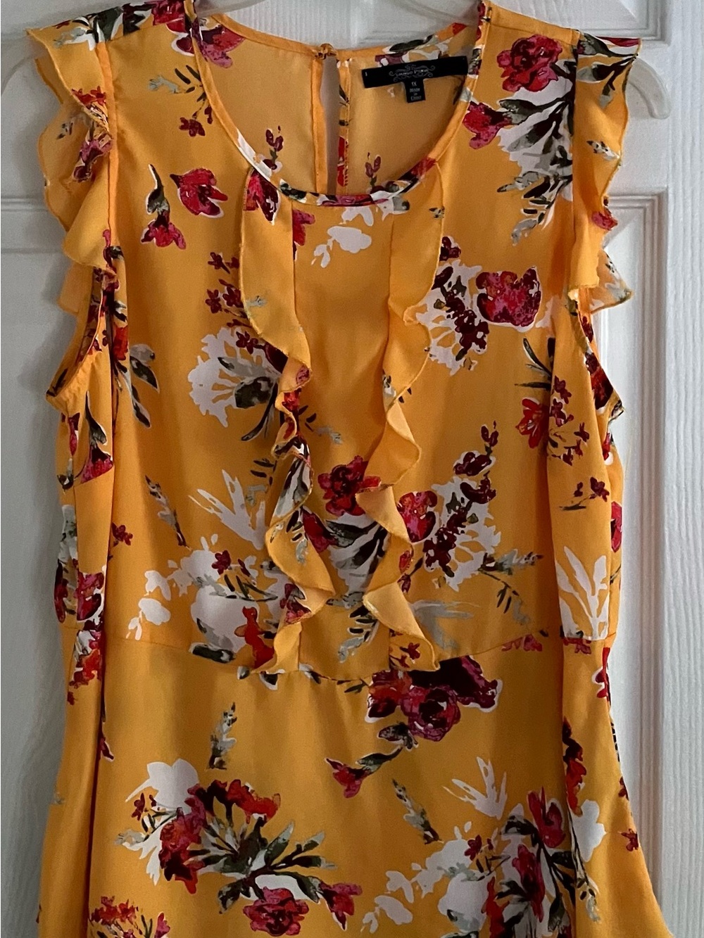 Louise Paris Sleeveless Yellow Floral Ruffle Front Top Size 1X